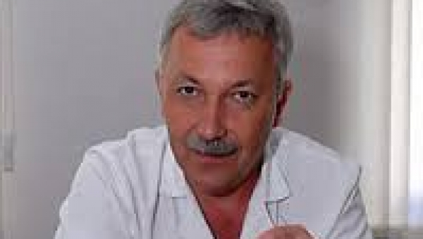 «Асистував Амосову, стажувався у клініках Лондона і Берліна»