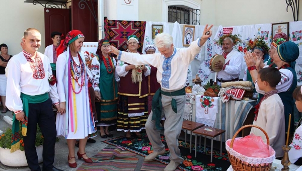 Чарівні скельця сакрального обряду, де ми пізнаємо себе