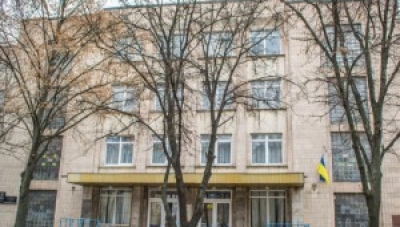 Українська гімназія уточнює ситуацію, але з директорами шкіл таки складно…