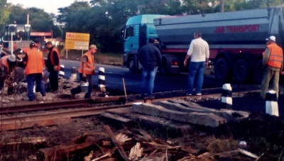 У Кропивницькому розібрали залізницю, рух потягів припинено (ФОТО)