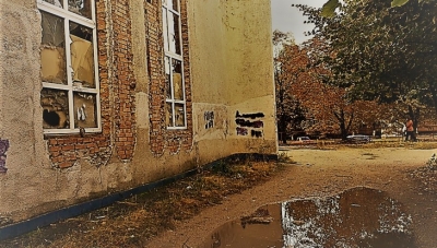Порівняйте міські тротуари з вашими власними обійстями