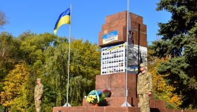 Політична гігантоманія і архітектурна еквілібристика