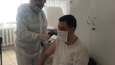 Уколовся і пішов…