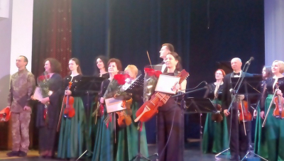 Що звучить як скрипка, як орган, як поліфонія з відголоском волинки?