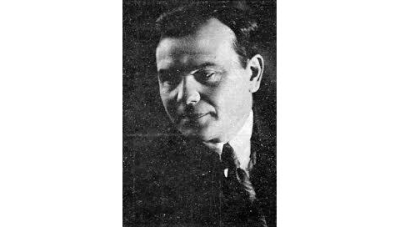 І він створив свій театр