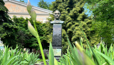 Найвидатніший український бджоляр