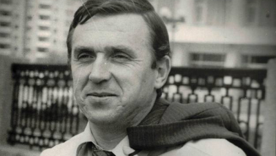 «Мені під ноги осінь кине листок пожовклий, мов вінець»