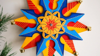 Українці – єдиний народ у світі, який на Різдво Сонця Непереможного підіймає і носить Зірку-Алатар